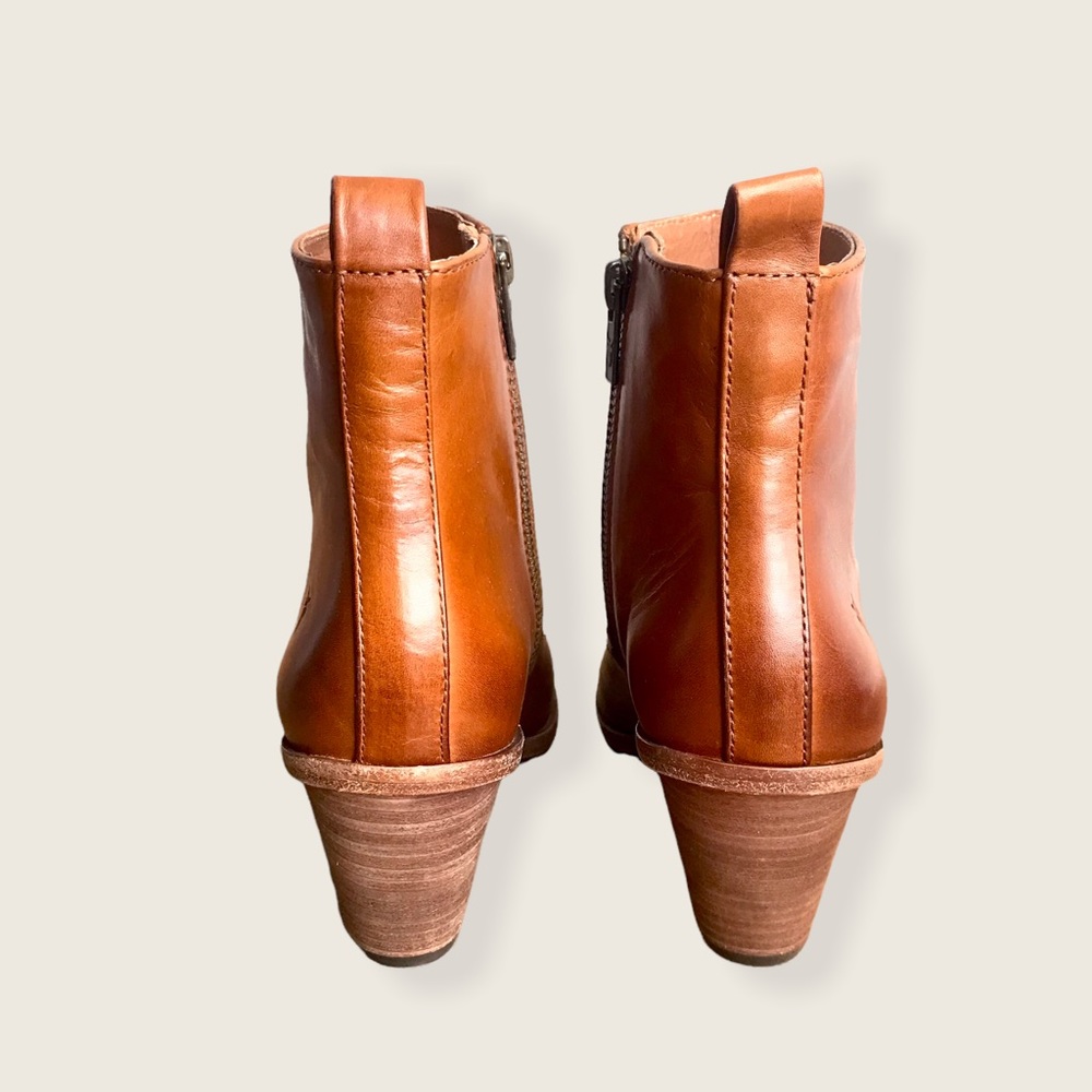 Frye Amado Wedge Cognac Leather Pointy Toe Cowboy Pull On Wood Heeled Ankle Boot - Picture 12 of 16
